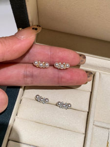 CAFFTI | Luxury Style Diamond Gold Pearl Earrings