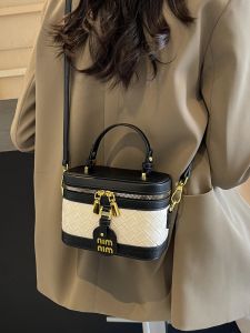 Woven Texture Contrast Hand Tote and Crossbody Bag