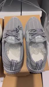 ali9 รองเท้าตาข่ายทอผู้หญิง 2024 ใหม่กีฬาและการพักผ่อนน้ำหนักเบาระบายอากาศรองเท้าวิ่งลูกไม้ขายส่ง