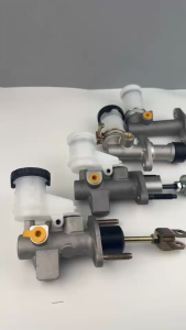 แม่ปั้มครัชบน MITSUBISHI Cyclone Strada (2-4WD) Triton (2-4WD) มีให้เลิอก