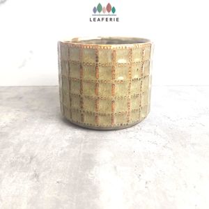 The Leaferie Creidna plant pots. flowerpot . flowerpots . flower pot . planter . planters . Ceramic . Plants