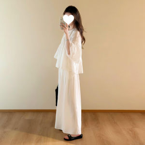 Karrar betsey | Relaxed Fit Korean Style White Two-Piece Set
