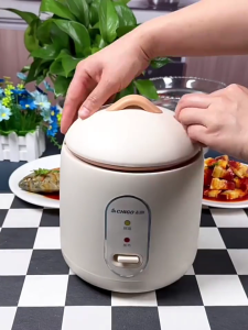 SG[Ready Stock]Multifunctional 1.2L mini rice cooker Automatic small electric non-stick one-button porridge pot and steamer 200W surround heating