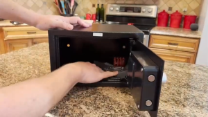 ตู้เซฟนิรภัย มินิ 23x17x17ซม. แป้นกดรหัสดิจิทัล ติดผนัง ได้ระบบเตือนภัยอัตโนมัติ สีดำ/ขาว ใช้โรงแรม/บ้าน/ที่ทำงาน