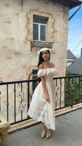 Đầm midi dáng xoè trễ vai THE COUNTRY Renta Cream Dress vải kem thêu hoa