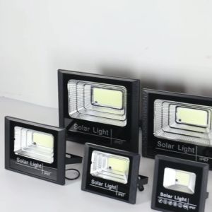 Lampu Surya LED Lampu Reflektor Tenaga Surya Taman Luar Ruangan Tahan Air Kuat 100w-500w Dengan Lampu Tenaga Surya Pengendali Jarak Jauh