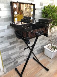 beautycase 6 lampu+stand+name tag