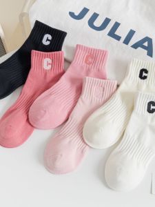 ถุงเท้าผู้หญิงสีชมพู ถุงเท้าสปอร์ตคอตตอนกลางน่อง ทรงสั้น ถุงเท้าสไตล์วิทยาลัย ถุงเท้าสีขาว ถุงเท้าผู้หญิง ฤดูใบไม้ผลิและฤดูร้อน