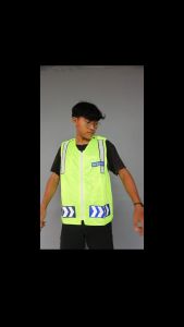 Bikers Rompi Neon + Free Sarung Tangan - Hijau - Rompi Parasut dengan Schotlight dan Kantong