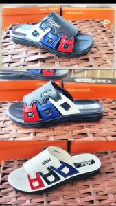 Adda รองเท้าแตะแฟชั่นผู้ชาย รองเท้าผู้ชายลำลองคาดหน้า ใส่เดินสบาย รองเท้าลำลองออกใหม่ แบบสวย งานเทพ พืนเดินเบาใส่สบาย สีน้ำตาล สีขาว สีดำ รุ่น 71K08