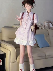 Áo Sơ Mi Nữ Tay Ngắn Họa Tiết Sọc Màu Hồng Thắt Nút Mùa Hè Cỡ Nhỏ Tay Bồng Trẻ Trung Dáng Rộng Cổ Polo