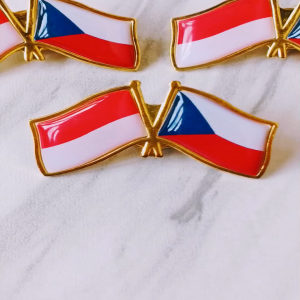 Pin & Bros Lencana Kuningan Cor Emas Bendera Indonesia dan Republik Ceko