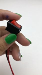 สวิตปิดเปิดสี่เหลี่ยมมีหลายสีให้เลือก KCD 101 พร้อมสาย15cm ใช้ได้ทั่วไป มอเตอร์ไซค์ รถยนต์