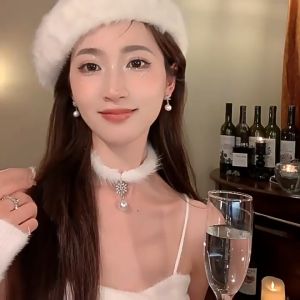 Touching.Me😍😍 สร้อยคอ มีขนดก จี้ไข่มุกเกล็ดหิมะ ผ้าลูกไม้และปีก จี้ไม้กางเขน สร้อยคอพร้อมจี้