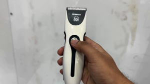 Zowael RFC‑280A Cordless Pet Hair Trimmer for Dogs & Cats – Low Noise 4 Length Combs Rechargeable Grooming Kit