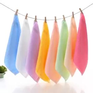 ผ้าขนหนูสี่เหลี่ยมเล็กจากใยไผ่ 25*25 ผ้ากันเปื้อนเด็ก ผ้าขนหนูเด็กอนุบาล ผ้าขนหนูใยไผ่ ผ้าขนหนูสี่เหลี่ยม ขายส่ง