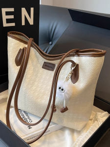 Large Capacity Casual Commuter Shoulder Bag for Work And Class Tote Bag Womens Style 2025 Spring Fashion Daily Use Polyester Material