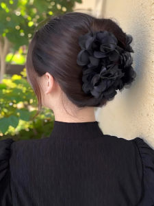 New 2025 Black Feathers Hair Claw Women Middle Size Hair Accessories Volume Enhancing Elegant Headwear Sweet Style Fresh out