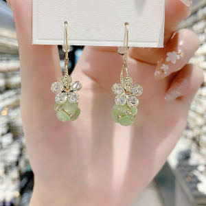Luxury Zirconium Five-Petal Flower Earrings in Green with Fashionable Korean Style for Women Alloy and Semi-Precious Stone Inlaid
