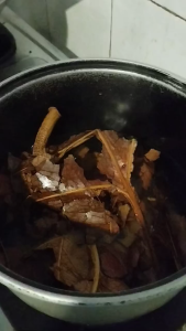 500 gram Daun Sukun Kering / 250 gram Daun Sukun Kering Alami