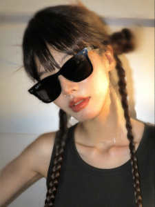 Ray-Ban | Stylish Square Sun Glasses UV Protection
