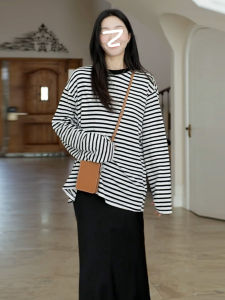 Loose Long Sleeve Womens T-shirt Striped round Neck Casual Fashion Polyester Fiber Autumn Season Regular Length Top