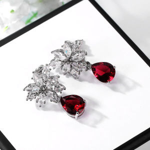 Nữ Tinh Thể Đỏ CZ Thả Bông Tai Huitan Trang Sức Thời Trang Cho Tiệc Khiêu Vũ Kỷ Niệm Ngày Cưới Hình Học Tỳ Hưu Thạch