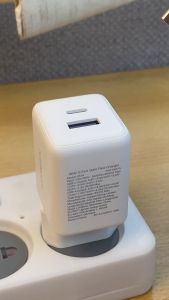 UGREEN Charger Dual Port Fast Charging Type C 30W & Type A 22.5W GaN Adaptor