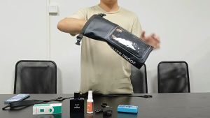 กระเป๋ากันน้ำพกพาพีวีซี 2L ล่องลอย และล่องแพท่องยิมแห้ง กระเป๋าถือผู้ชายหาด บรรทัดถูกกลาง