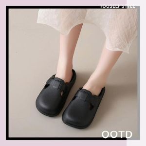 NQshop สินค้าแฟชั่น รองเท้าแตะแฟชั่นราคาสุดคุ้ม ดีไซน์หัวปิดเปิดส้นสุดฮิต ใส่ง่ายสบายด้วยวัสดุที่เป็นยางทำความสะอาดง่ายๆเลย โทนสีให้เลือกแบบแมทช์ชุดง่ายมาก ราคาไม่แพงด้วย