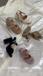 Wednesday รองเท้าส้นสูง พื้นเสริมนุ่ม 2 ชั้น ส้นหนา สูง 4 นิ้ว