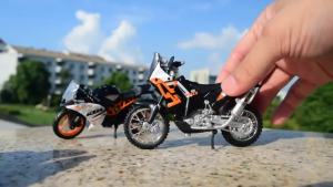 Mô Hình Xe Mô Tô Đúc Kim Loại Tỷ Lệ 1:18 Maisto - KTM RC 390 CBR1000RR-R 2021 YZF-R1 Naked V4 S MT-07 2018 - Đồ Chơi Sưu Tầm Làm Quà Tặng Cho Lứa Tuổi Từ 14 Trở Lên