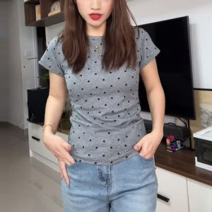Áo Thun Nữ Tay Ngắn Cổ Tròn Mùa Hè 2025 Thiết Kế Chấm Bi Thời Trang Rộng Rãi Thoải Mái Thường Ngày Tay Ngắn Chất Liệu Polyester
