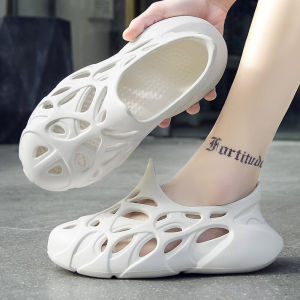 Dép Nam Ngoài Trời Mùa Hè Chống Trơn Trượt Đế Dày Thể Thao Bãi Biển Thoải Mái Trơn Che Đầu Slip-On Thoáng Khí Giày Lỗ Dừa Đế EVA