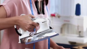 Panasonic NI-22AWTSR Dry Iron - Ivory