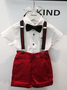 ชุดเดรสฤดูร้อนสำหรับเด็กชาย ชุดเสื้อเชิ้ตแขนสั้นสีแดงสไตล์อังกฤษ ชุดการแสดงเด็กชาย ชุดเจ้าหญิง