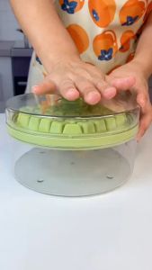 กล่องแข็งพร้อมบล็อกน้ำแข็ง 10 บรรจุภัณฑ์ กล่องเก็บน้ำแข็งพร้อมฝาปิด แม่พิมพ์น้ำแข็งแช่แข็งโฮมเมดสำหรับตู้เย็นที่บ้าน