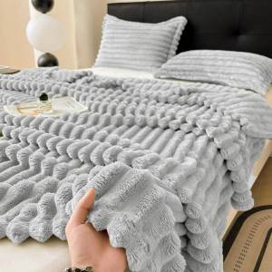 Thickened Milk Fleece Blanket