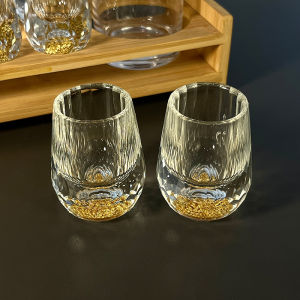 Diamond Pattern Gold Foil Crystal Glass Liquor Cup Small Drink Cup Luxury Home Use High Capacity Baijiu Glass Cup with Handle
