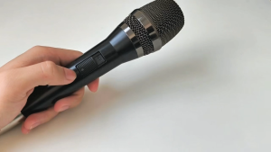 Professional KTV Stage Wired Microphone Karaoke Home Singing Recording Microphone Dynamic Microphone