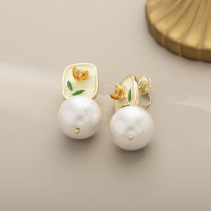 Retro French Pearl Pendant Ear Studs Fresh Fashion Tulip Geometry Incense Tray No Piercing Geometric Fashion Fresh out Sweet Style