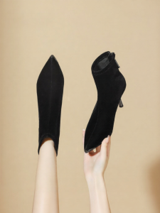 Josiny | Versatile Pull-On Black Pointed Stiletto Heel Booties
