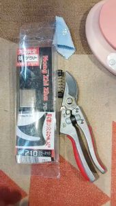 Kéo cắt cành cây Tỉa cành cây Thép SK5 siêu bén siêu bền