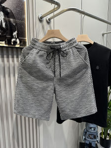 2025 New Mens Sporty Striped Shorts Breathable Loose Straight Cut Five-Quarter Length Casual Summer Trousers for Teens