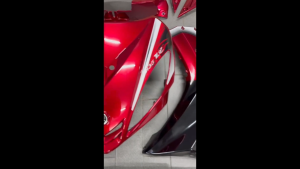 COVERSET LC V1 LC135 YAMAHA ORIGINAL HLY BATIK MEROON HITAM FREE EMBLEM STRIPE SIAP TAMPAL