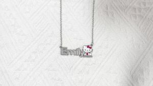Takara Tomy | Vòng Cổ Quyến Rũ Hello Kitty Hoạt Hình Dễ Thương Thời Trang Mặt Dây Chuyền Chữ Cái Dành Cho Phụ Nữ Và Bé Gái Hợp Thời Trang Tiệc Kỷ Niệm Quà Tặng Trang Sức Kim Loại