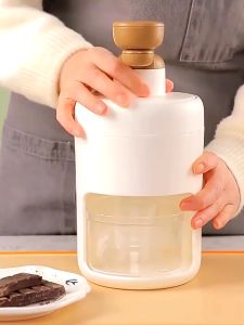 Mini Manual Ice Crusher Shaved Ice Milkshake Maker Household Portable Small Hand Operated Shaver Machine Kitchen Tool