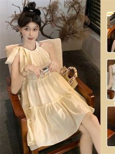 Pháp Dễ Thương Không Dây Treo Cổ Đầm Phụ Nữ Mùa Hè Sang Trọng Ngắn Dáng Chữ A Công Chúa Váy Rỗng Ra Ngoài Cộc Tay Không Tay Đầm