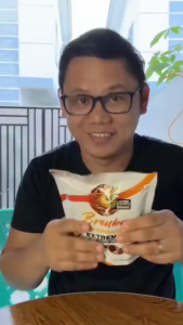 SACHET BRUSKO EXTREME COFFEE WITH TONGKAT ALI & GINSENG - coffee sachets available in 10 sachet packs featuring coffee beans and latte art design - 1 POUCH