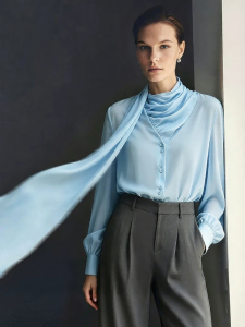 AMII | Elegant Commuter Style V-neck Bow Shell Button Chiffon Shirt